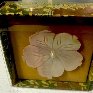 Two’s company mother of pearl hand carved broach